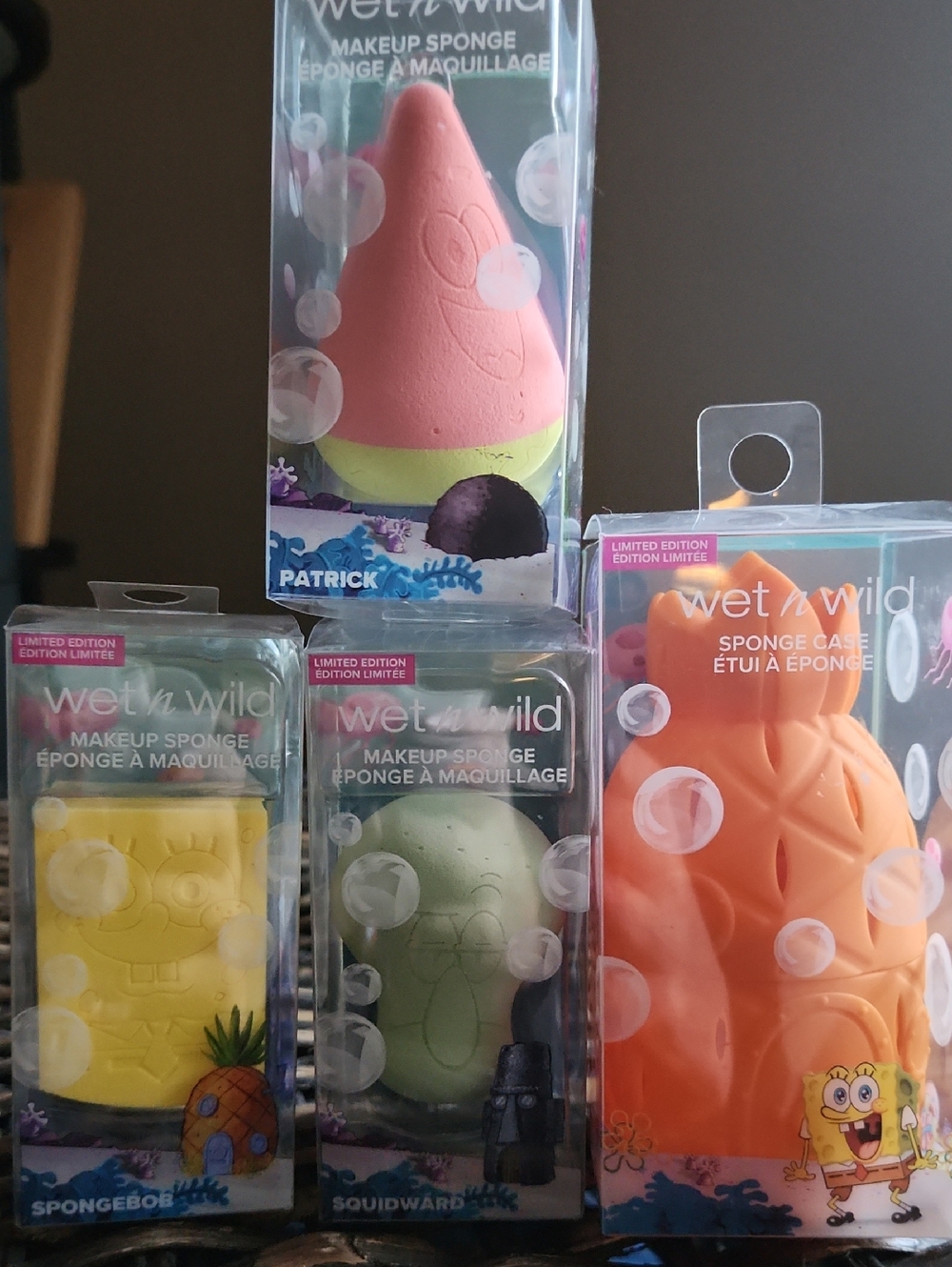 NEW - Wet N Wild Bundle SpongeBob-Themed Makeup Sponge Set With Sponge Case